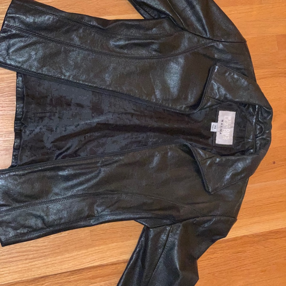 Leather jacket - Picture 2 of 2
